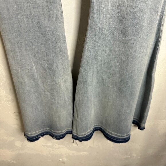 We the Free Extreme Flared Bell Button Fly Jeans Womens 30 Light Wash - Picture 5 of 15